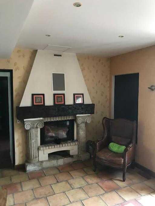 Moulin Sous La Vergne Nanteuil-en-Vallee Экстерьер фото